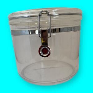 Clear Plastic Airtight Food Storage Container With Locking Lid & Metal Clamp